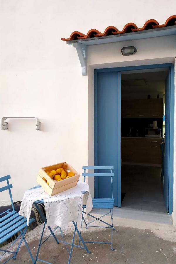 Appartement Theseus à Poros Town Extérieur photo
