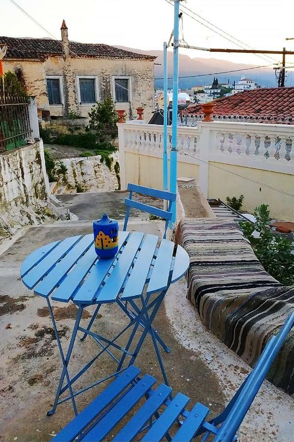 Appartement Theseus à Poros Town Extérieur photo